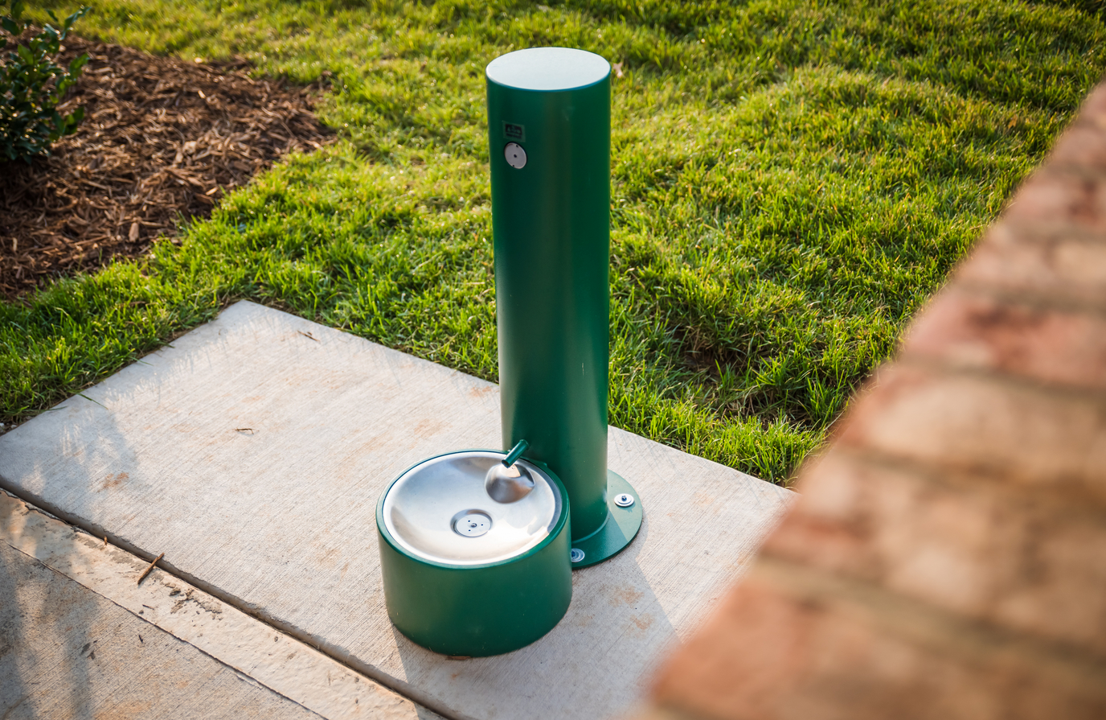 Superior Amenities Pet Drinking Fountain - BSW-0010XX