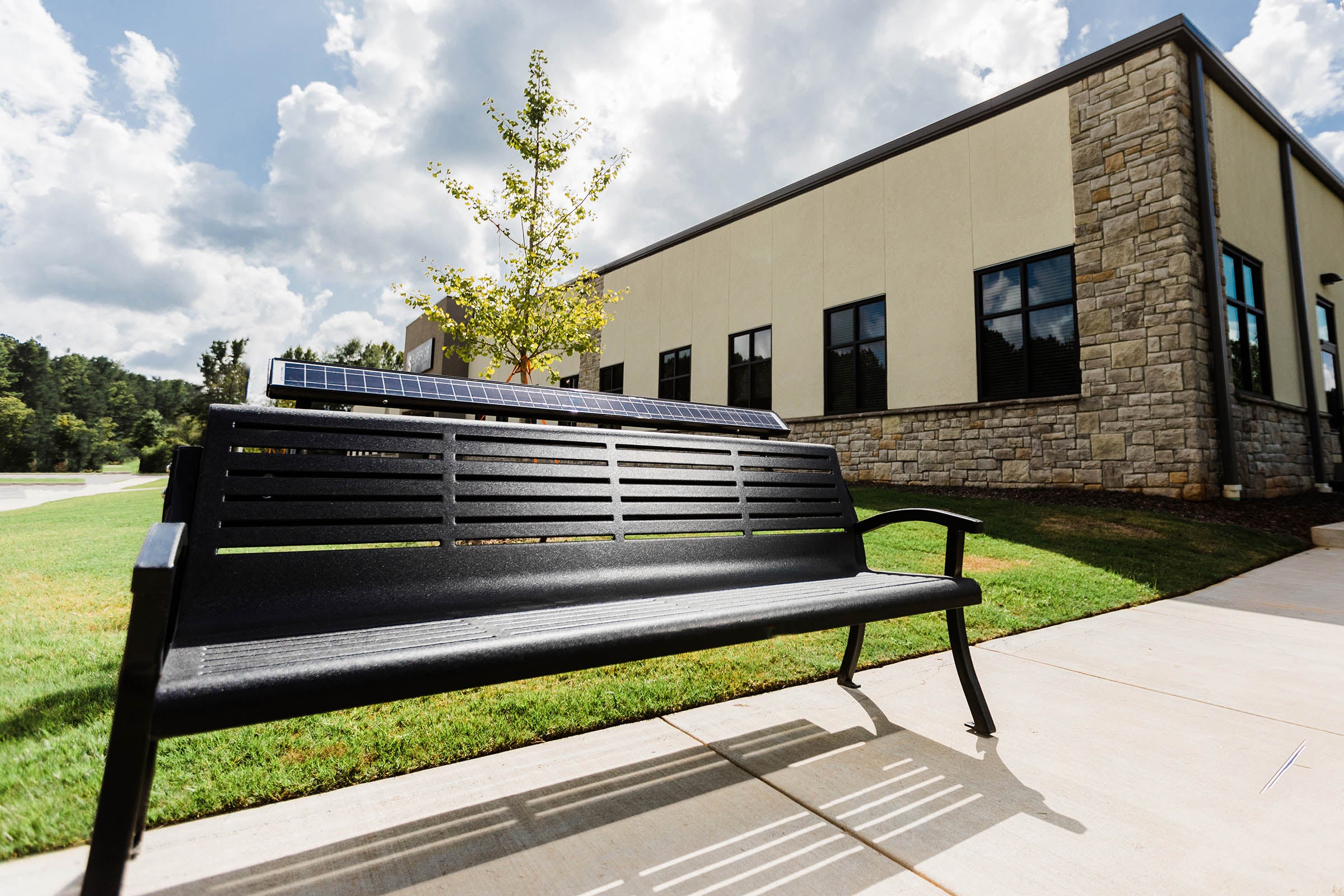 Superior Recreational Solar Bench SOLARCHARGEBENCH-SRP